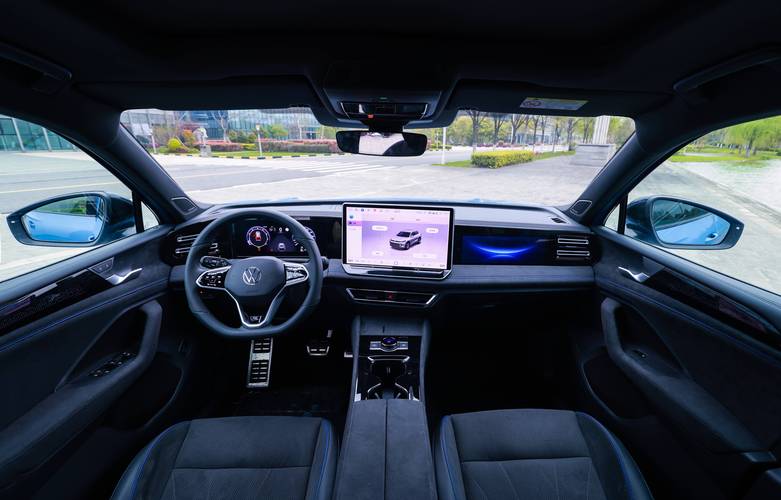 汽车中控屏失灵修复小技巧